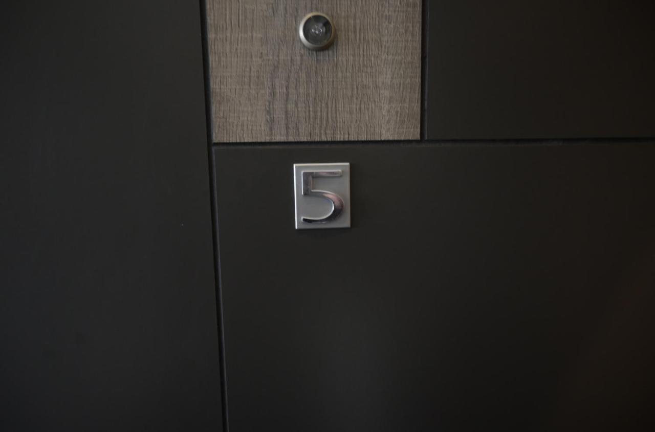 Luana Airport Apartments #5 Otopeni Exterior foto